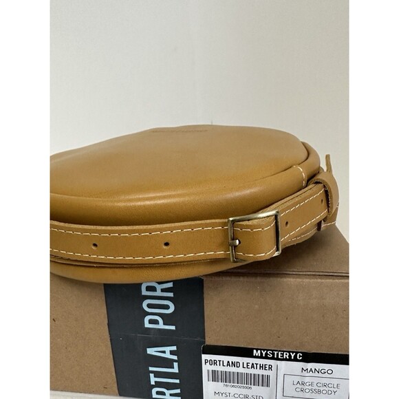 Portland Leather Goods PLG Mango Large Circle Crossbody - Picture 5 of 7